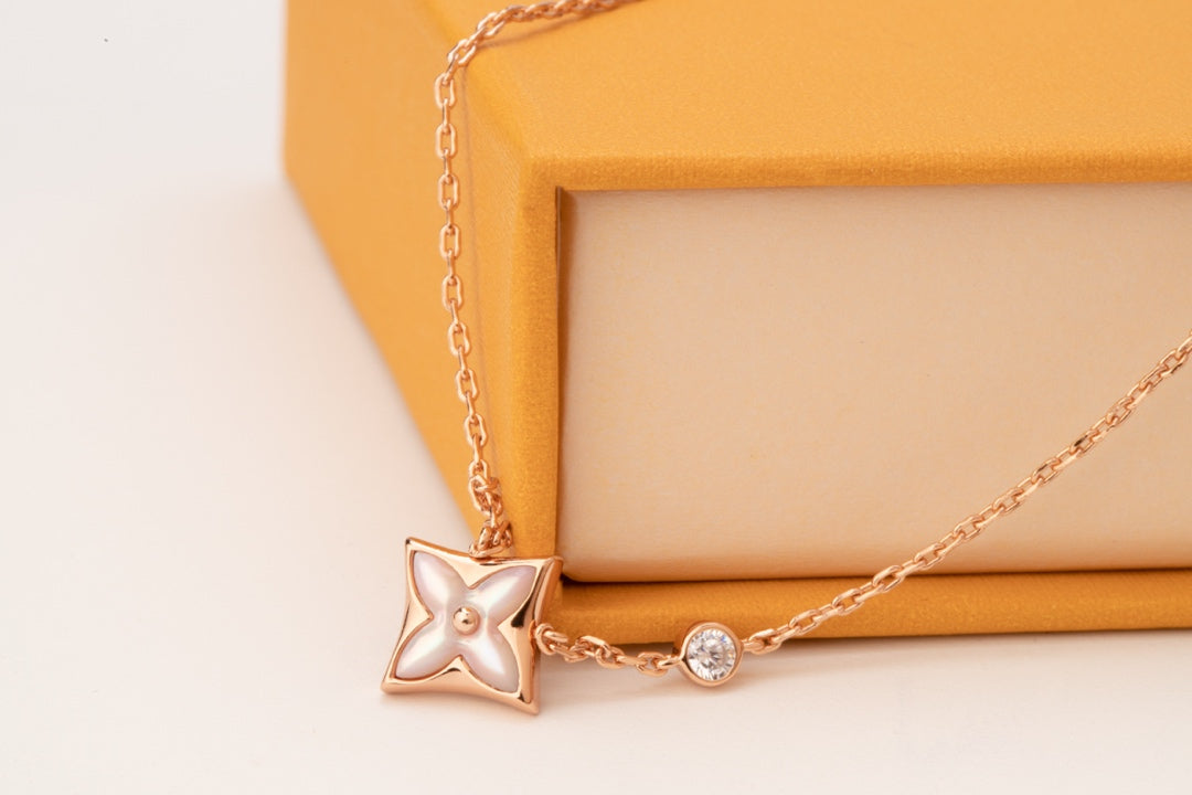 [ORA]STAR PINK MOP 1 DIAMOND PINK GOLD NECKLACE