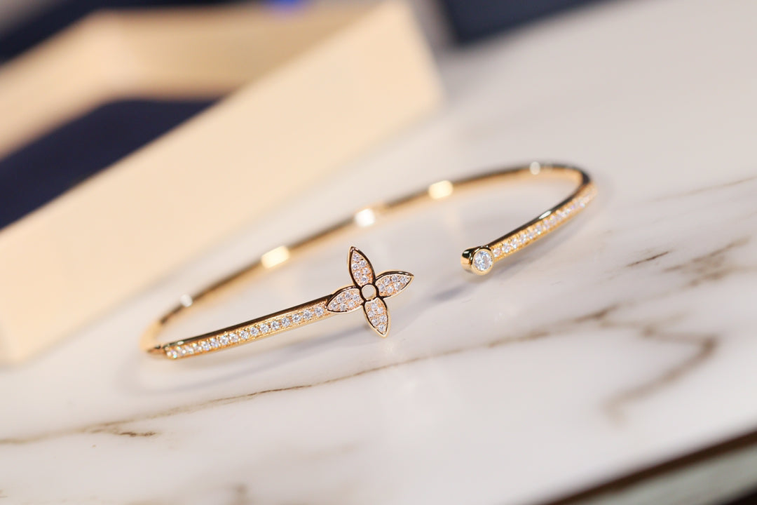 [ORA]IDYLLE GOLD OPEN BRACELET DIAMOND PAVED