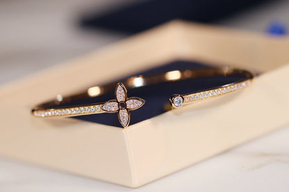 [ORA]IDYLLE GOLD OPEN BRACELET DIAMOND PAVED