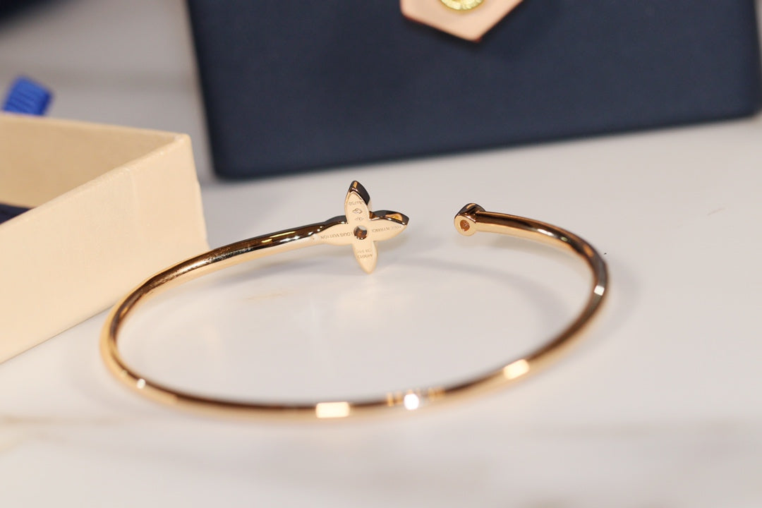 [ORA]IDYLLE GOLD OPEN BRACELET DIAMOND PAVED