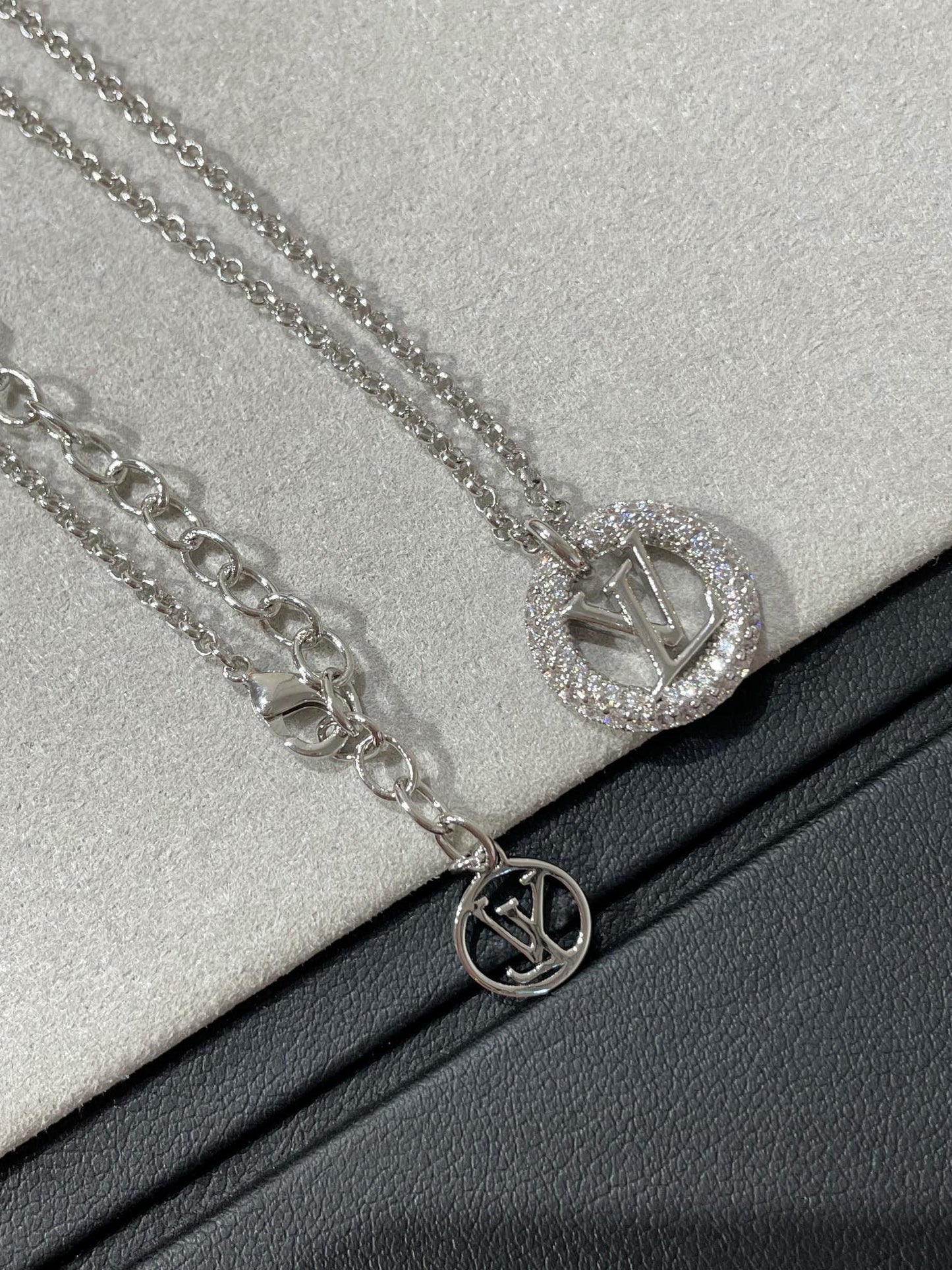 [ORA]BY NIGHT DIAMOND PAVED NECKLACE