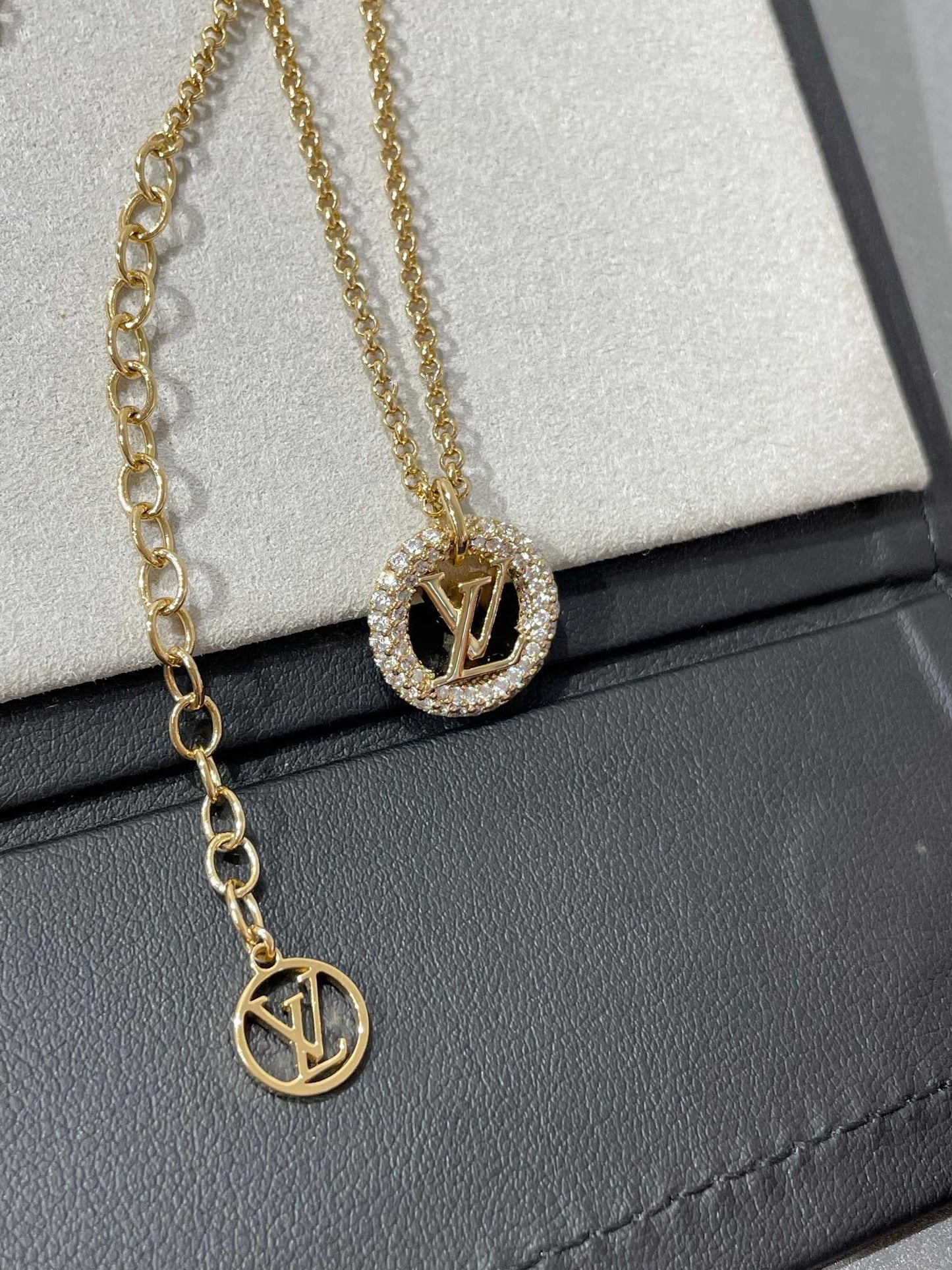 [ORA]BY NIGHT DIAMOND PAVED NECKLACE