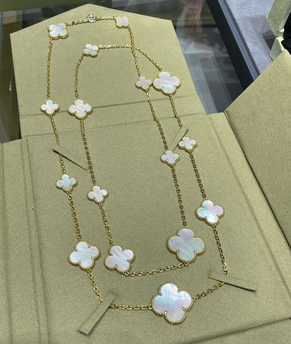 [ORA]CLOVER 16 MOTIV WEISSES MOP GOLD NECKLACE