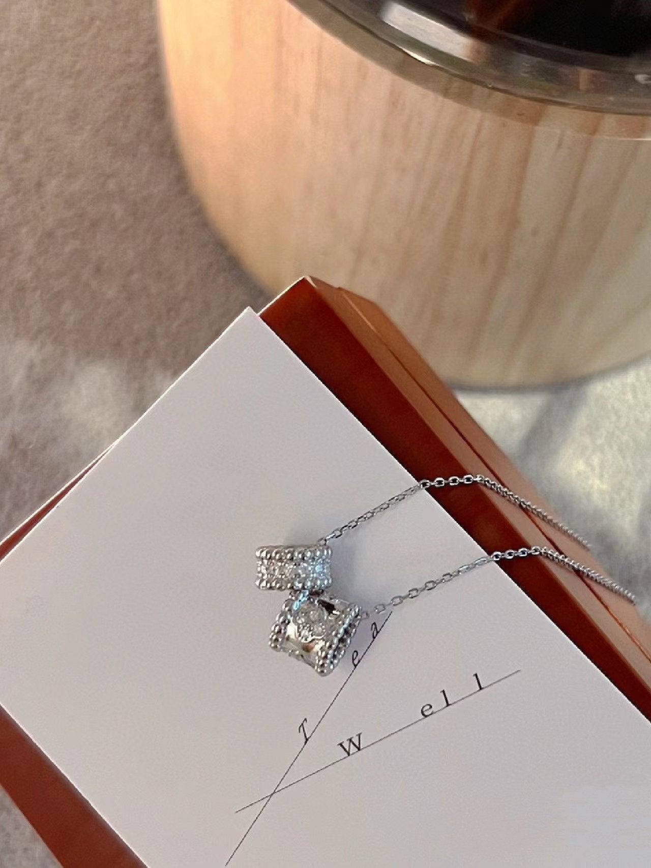 [ORA]PERLEE DOPPELTER ANHÄNGER SILBERNE DIAMANT-HALSKETTE