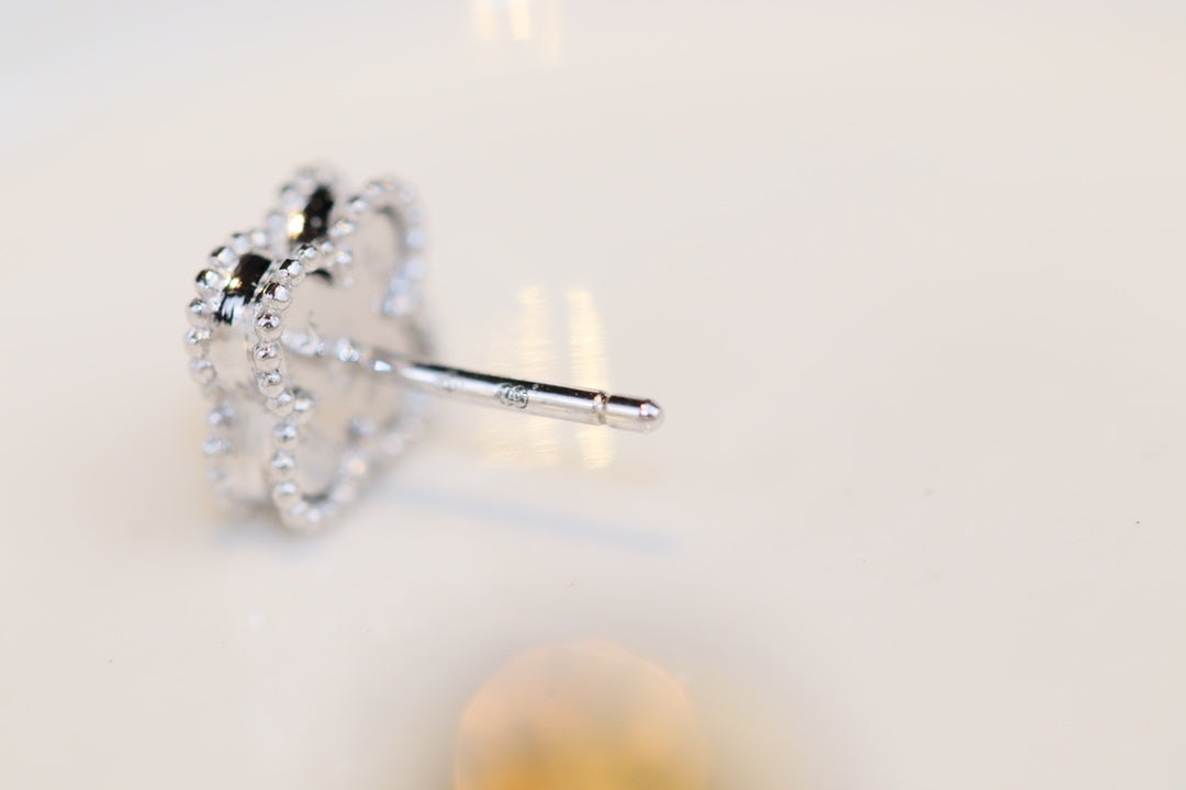 [ORA]CLOVER MINI TURQUOISE SILVER STUD EARRINGS