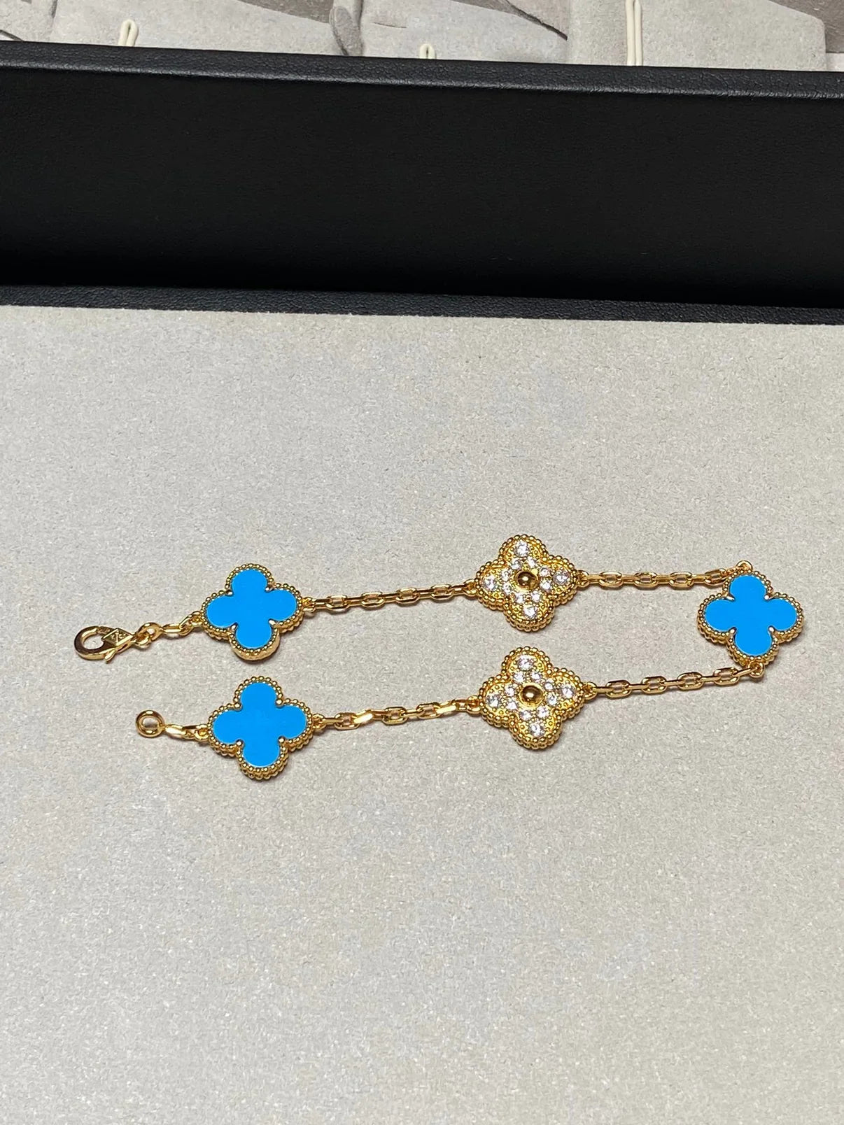 [ORA] CLOVER 5 MOTIF BLUE AGATE BRACELET COLLECTION