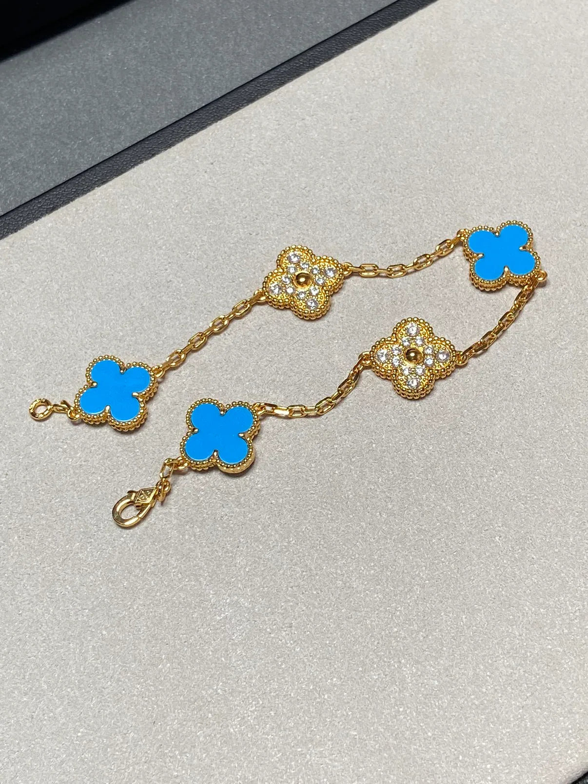 [ORA] CLOVER 5 MOTIF BLUE AGATE BRACELET COLLECTION