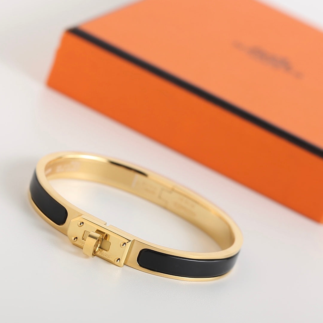 [ORA]HM KELLY BLACK BRACELET