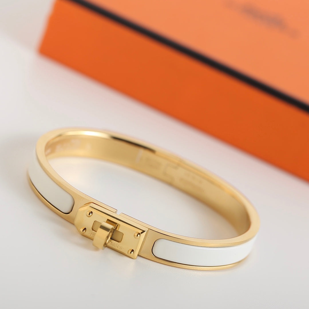 [ORA]HM KELLY WHITE BRACELET