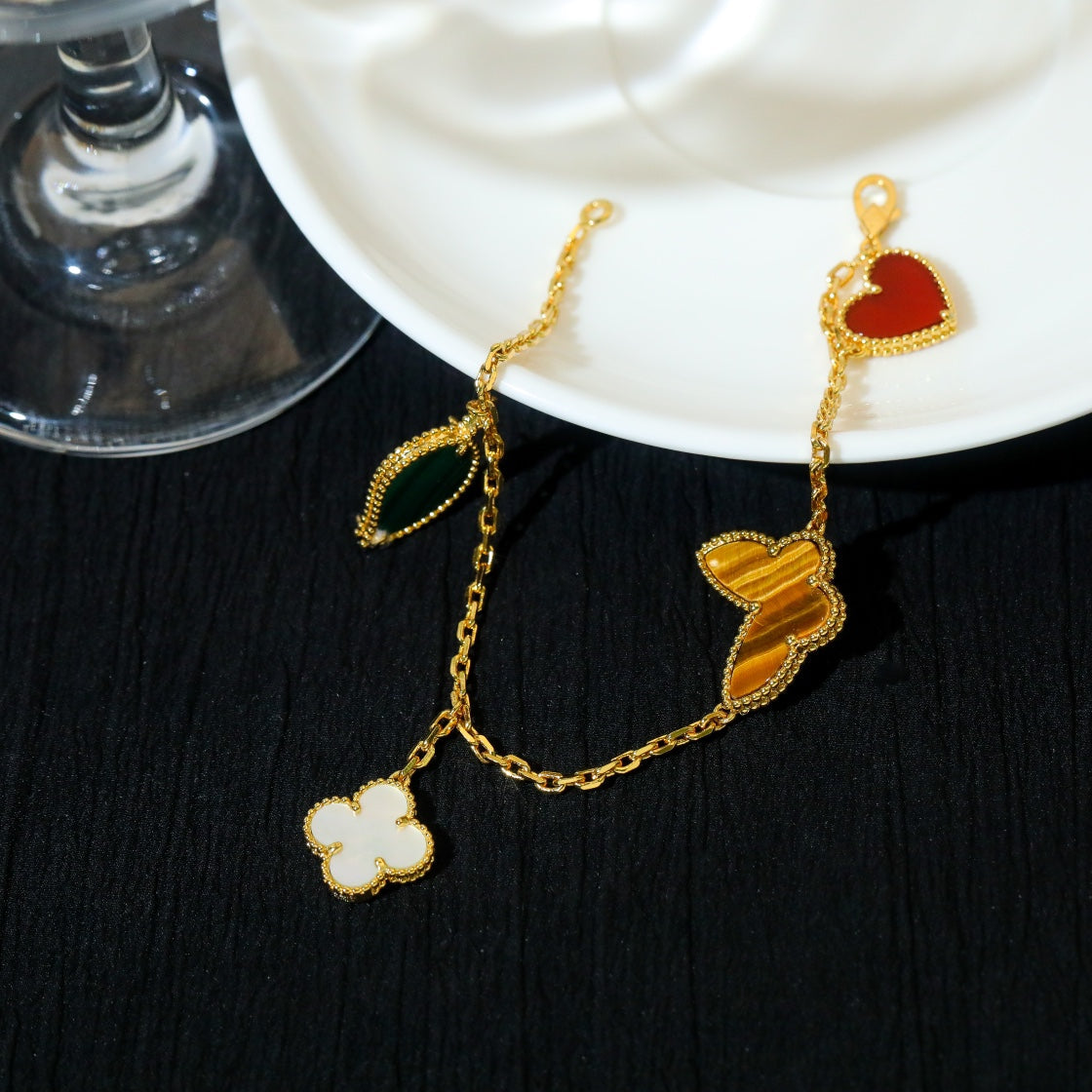 [ORA]LUCKY SPRING 5 MOTIF GOLD BRACELET