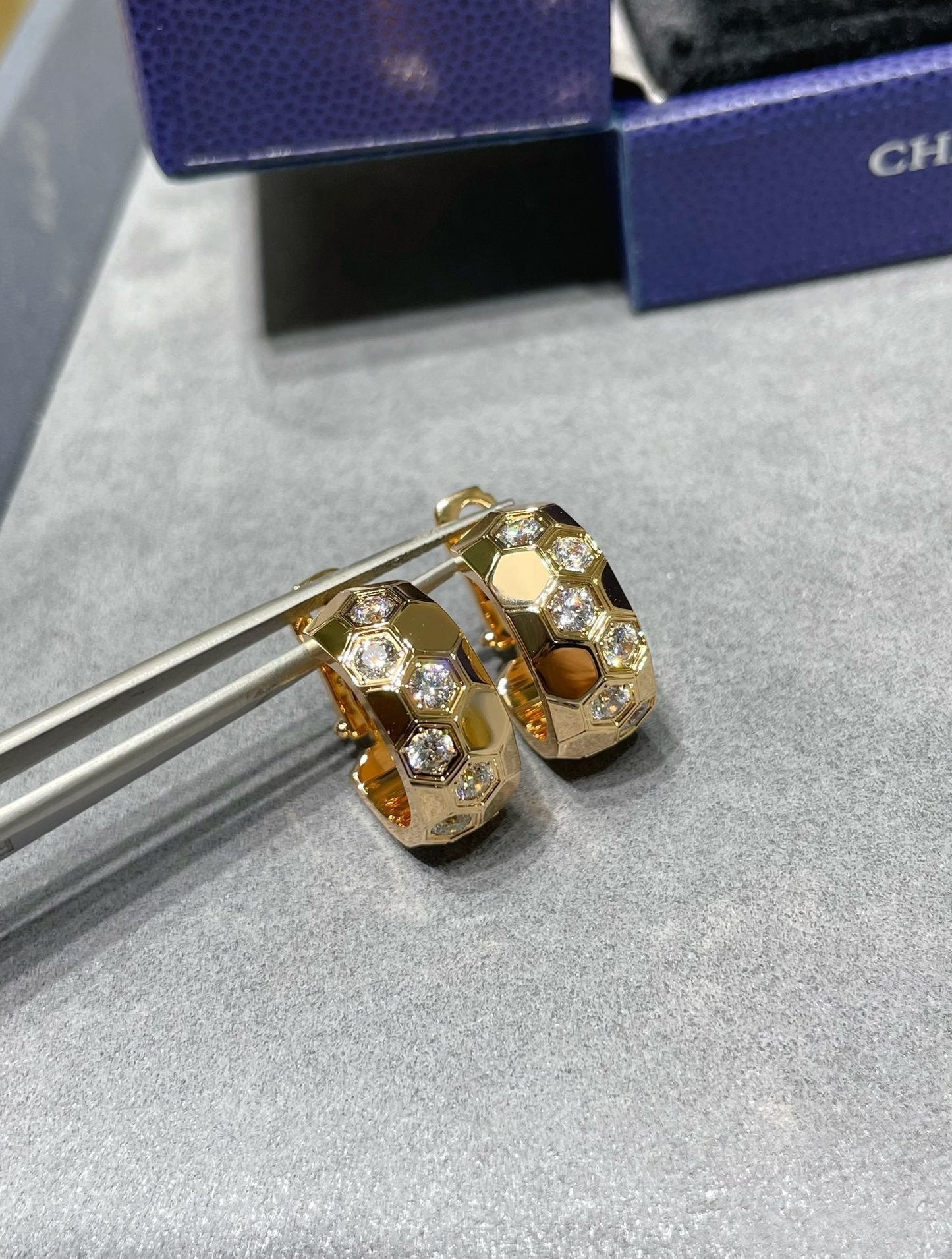 [ORA]BEE LOVE DIAMOND HOOP EARRINGS