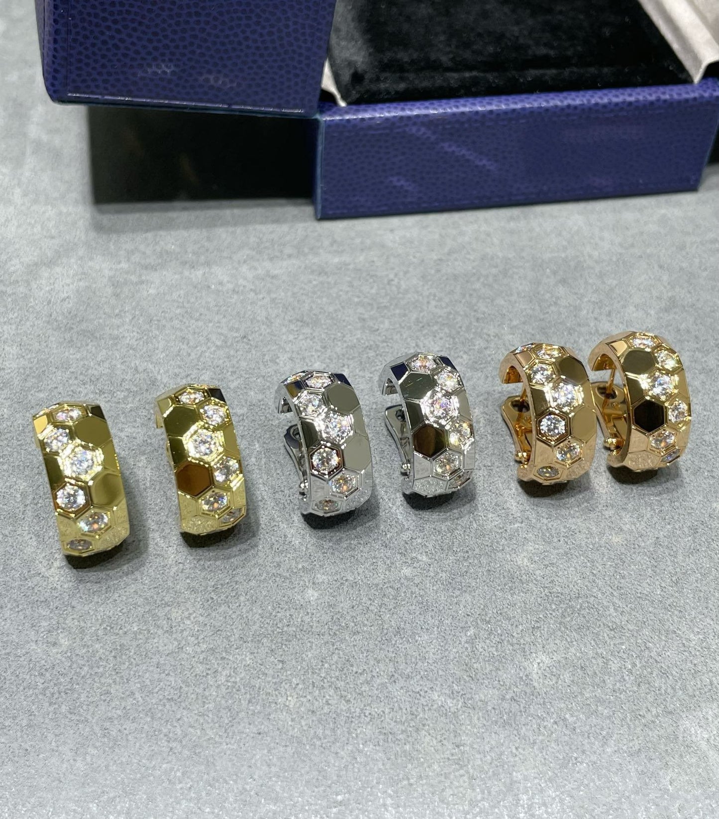 [ORA]BEE LOVE DIAMOND HOOP EARRINGS
