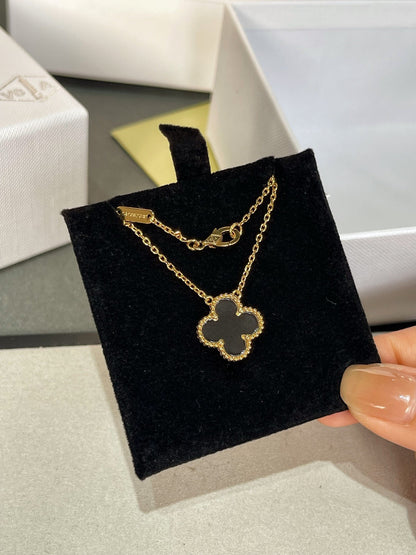 [ORA]CLOVER ROCK CRYSTAL ROSE GOLD NECKLACE