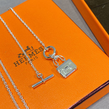 [ORA]CONSTANCE PEDANT SILVER NECKLACE
