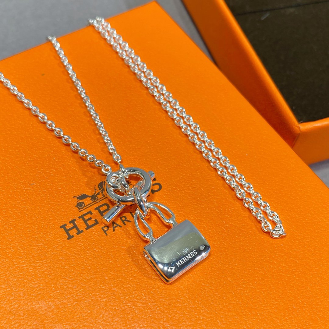 [ORA]CONSTANCE PEDANT SILVER NECKLACE