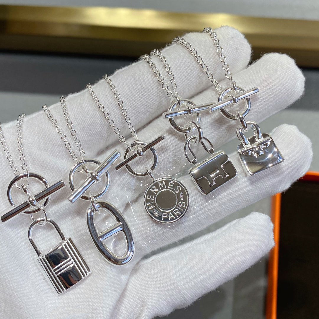 [ORA]CONSTANCE PEDANT SILVER NECKLACE