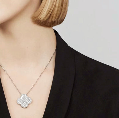 [ORA]KLEE 25MM GROSSER ANHÄNGER DIAMANT PAVÉ SILBERHALSKETTE