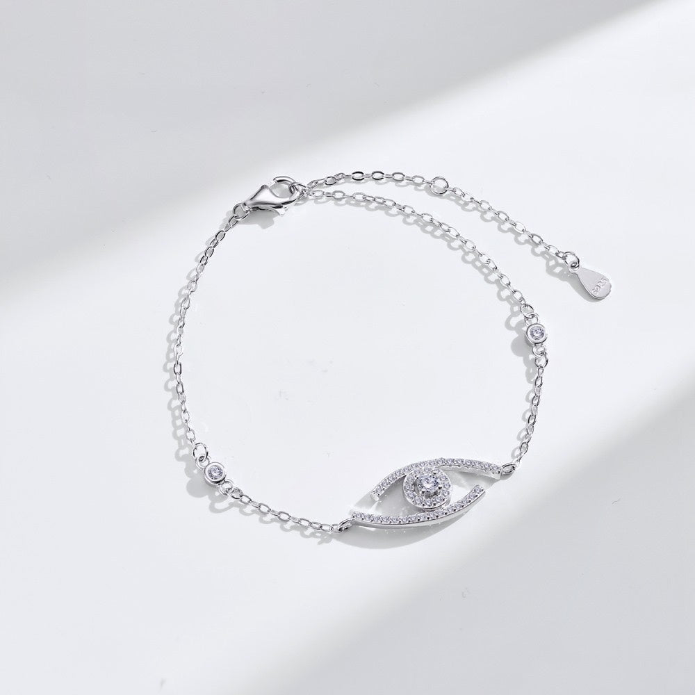 [ORA]Lucky Eye Pave-Set Diamond Bracelet