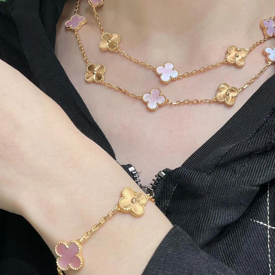 [ORA]CLOVER 20 MOTIFS LASER PINK MOP NECKLACE
