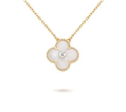 [ORA]CLOVER 15MM CHRISTMAS LIMITED EDITION SINGLE FLOWER NECKLACE