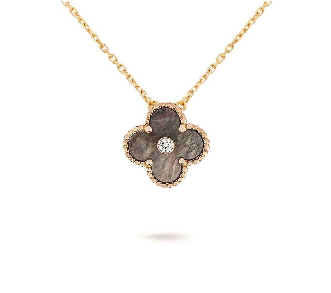 [ORA]CLOVER 15MM CHRISTMAS LIMITED EDITION SINGLE FLOWER NECKLACE