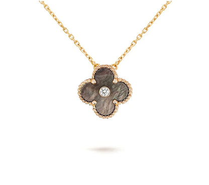 [ORA]CLOVER 15MM CHRISTMAS LIMITED EDITION SINGLE FLOWER NECKLACE
