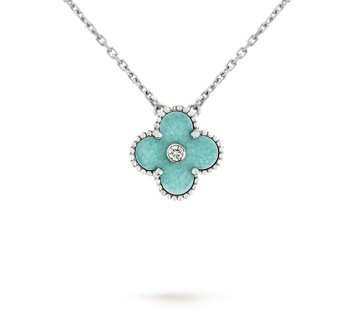 [ORA]CLOVER 15MM CHRISTMAS LIMITED EDITION SINGLE FLOWER NECKLACE