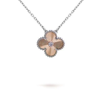 [ORA]CLOVER 15MM CHRISTMAS LIMITED EDITION SINGLE FLOWER NECKLACE