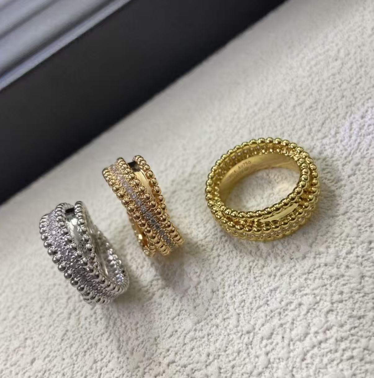 [ORA]PERLÉE COLLECTION DIAMOND RING IN YELLOW GOLD, WHITE GOLD AND ROSE GOLD