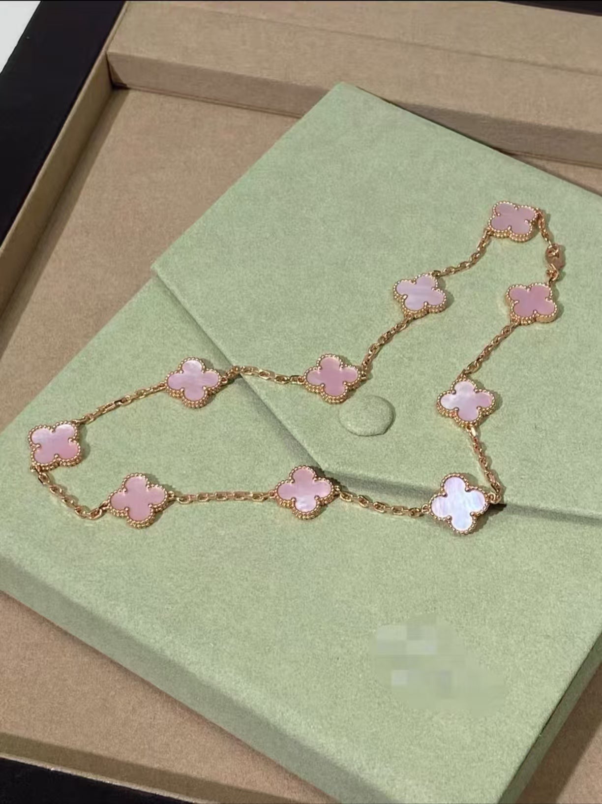 [ORA]CLOVER 10 MOTIFS PINK MOP NECKLACE
