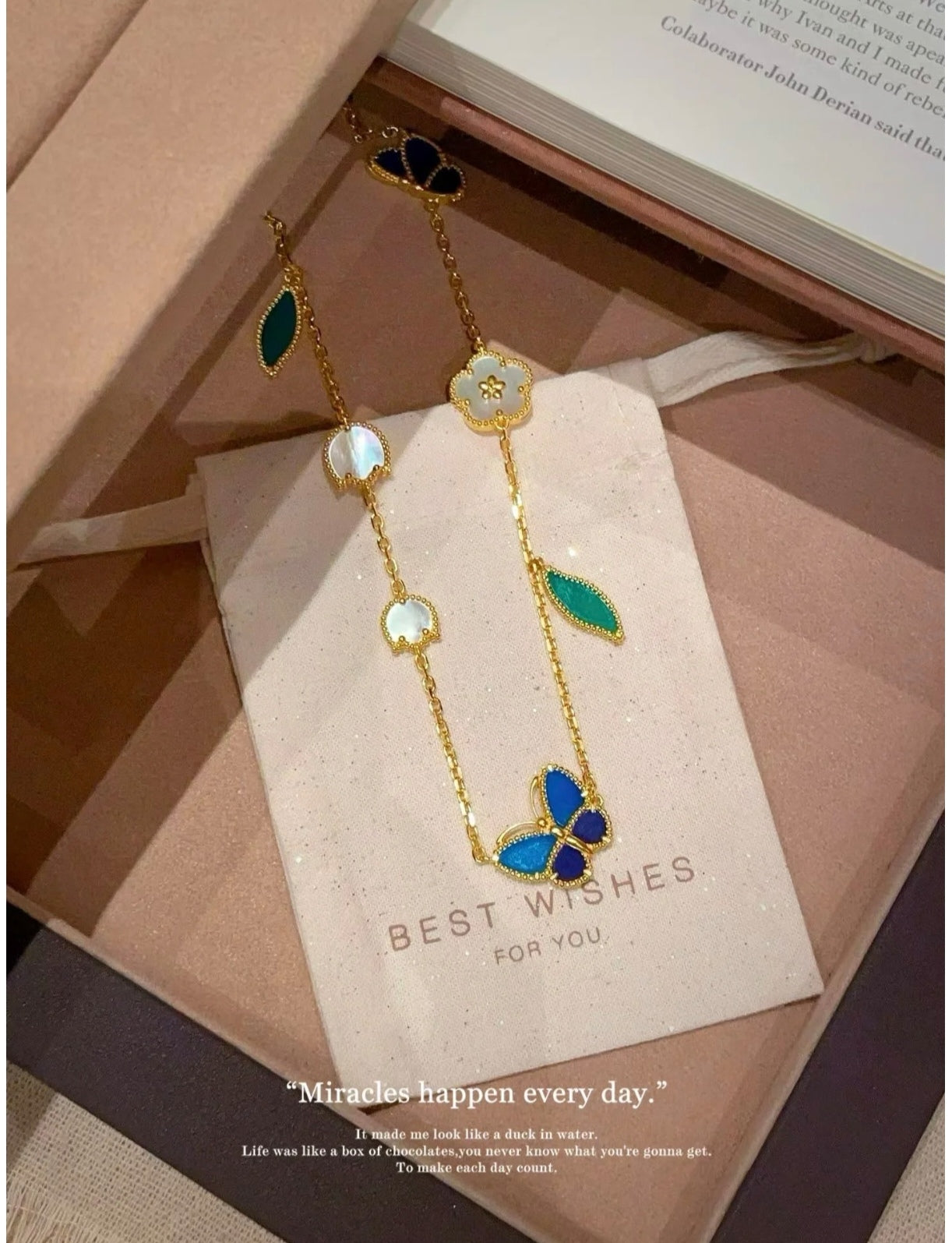 [ORA]LUCKY SPRING BUTTERFLY 15 FLOWER NECKLACE