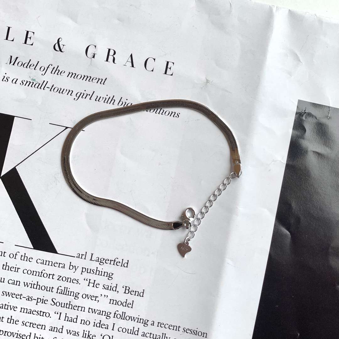 [ORA ]Flat Snake Bone Chain Blade Necklace
