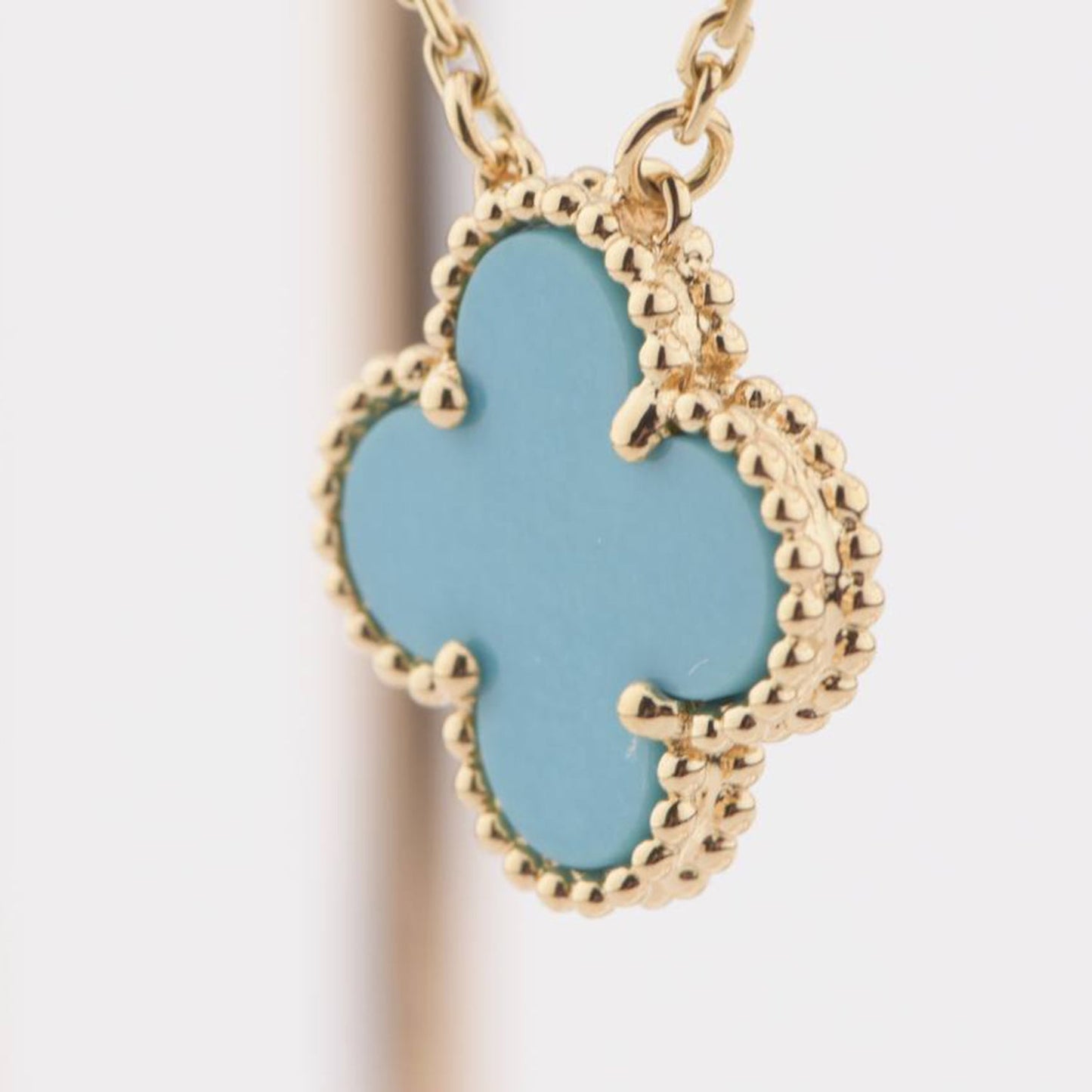 [ORA]CLOVER 15MM VINTAGE TURQUOISE NECKLACE