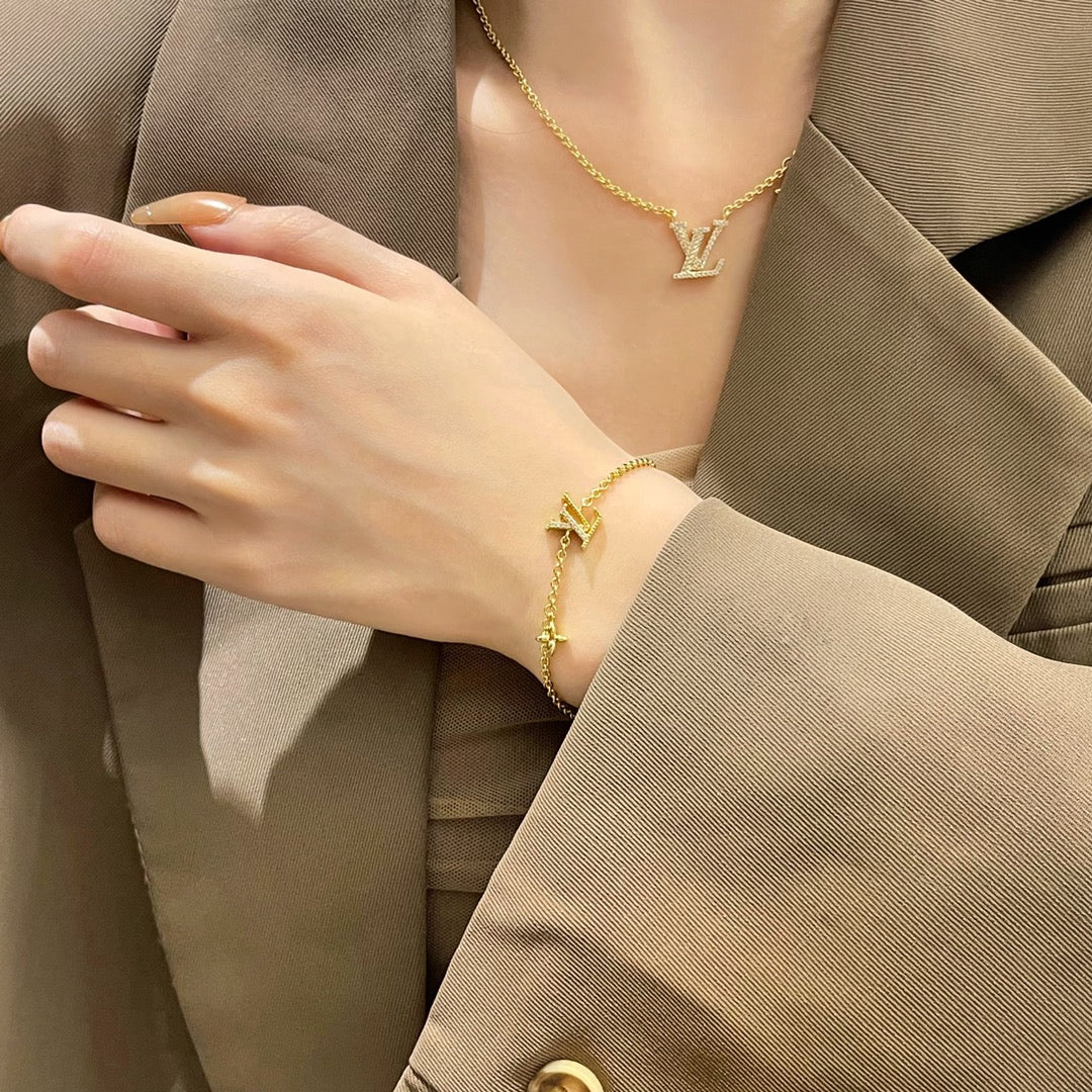 [ORA]LOGO STAR MOTIF GOLD BRACELET