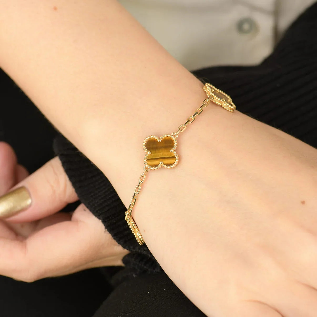 [ORA] CLOVER 5 MOTIFS TIGER EYE BRACELET COLLECTION