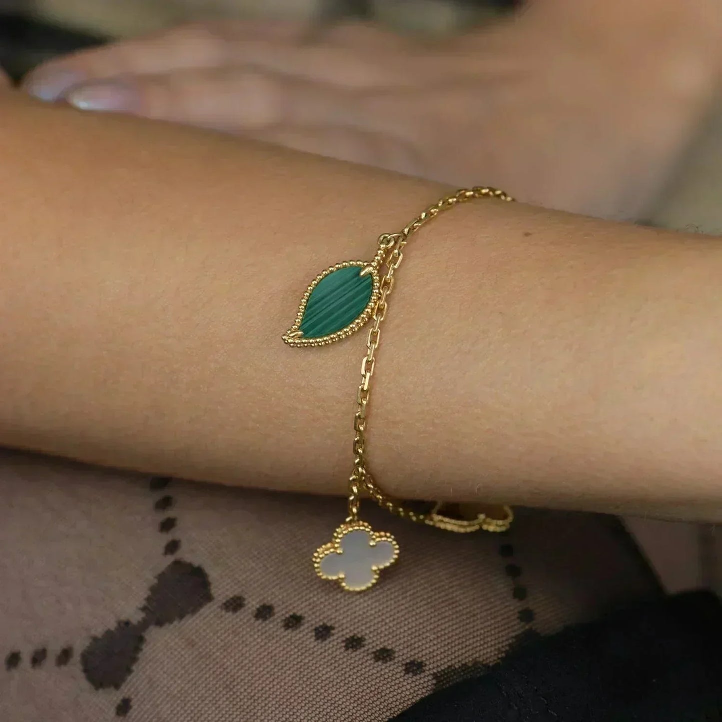 [ORA]LUCKY SPRING 5 MOTIF GOLD BRACELET