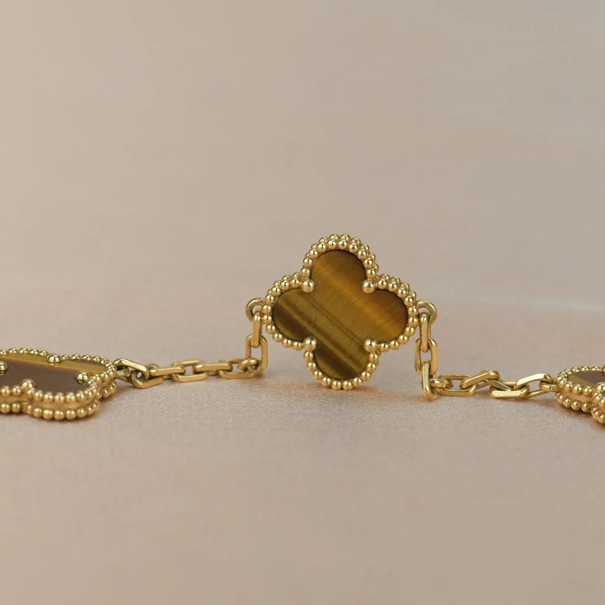 [ORA] CLOVER 5 MOTIFS TIGER EYE BRACELET COLLECTION