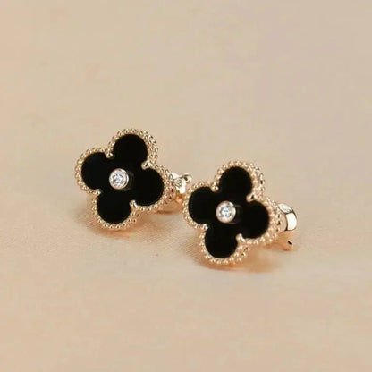[ORA]CLOVER MEDIUM 1 MOTIFS ONYX DIAMOND EARRINGS