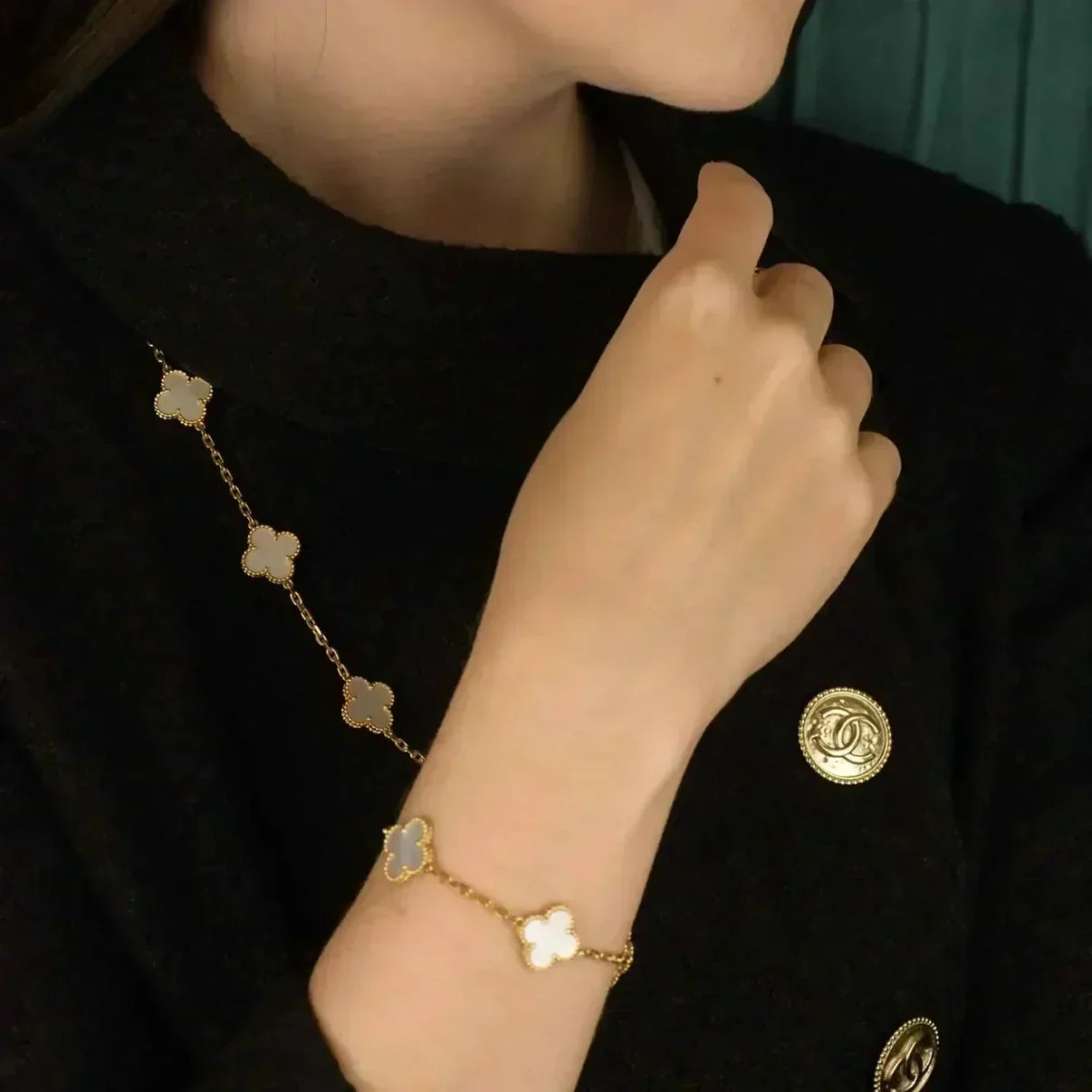 [ORA]CLOVER WHITE PEARL MOP 5 MOTIF BRACELET COLLECTION