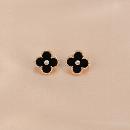 [ORA]CLOVER MEDIUM 1 MOTIFS ONYX DIAMOND EARRINGS