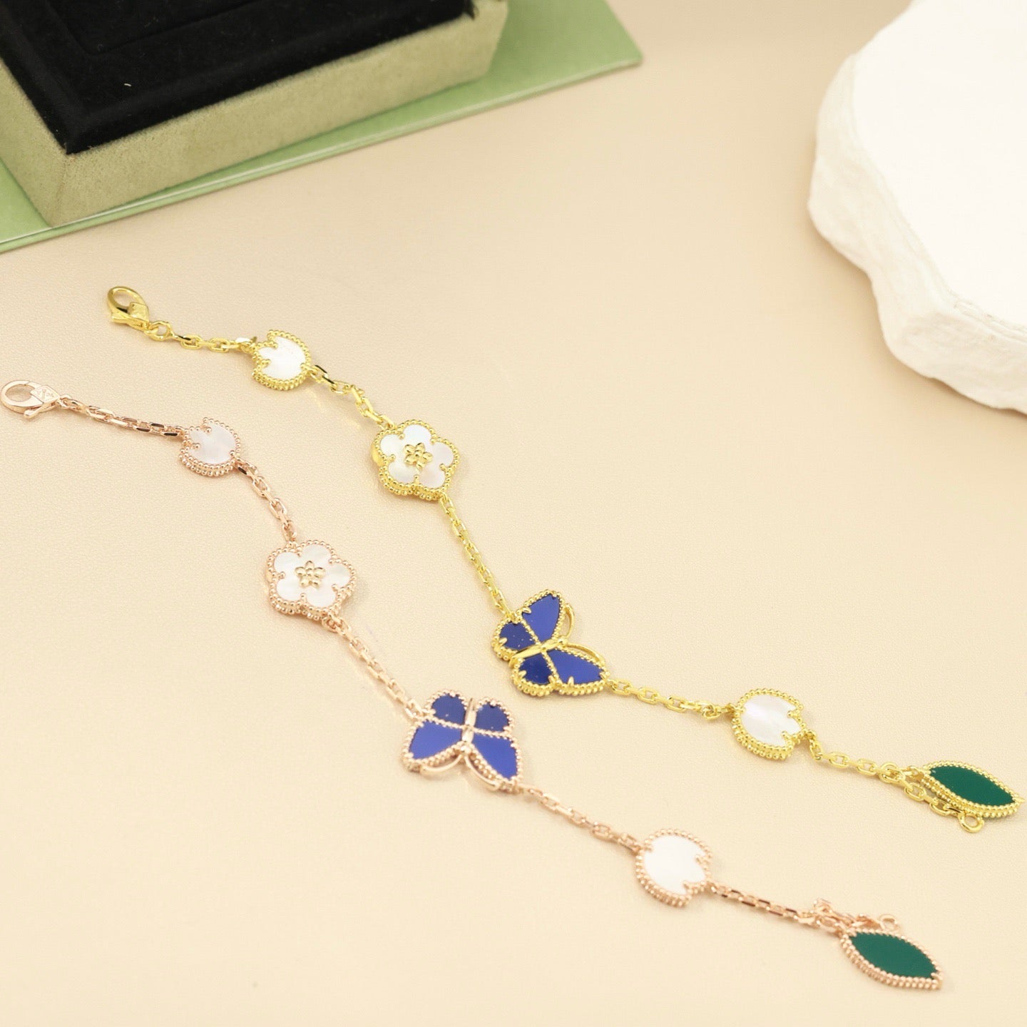 [ORA]LUCKY SPRING BUTTERFLY 5 MOTIF BRACELET
