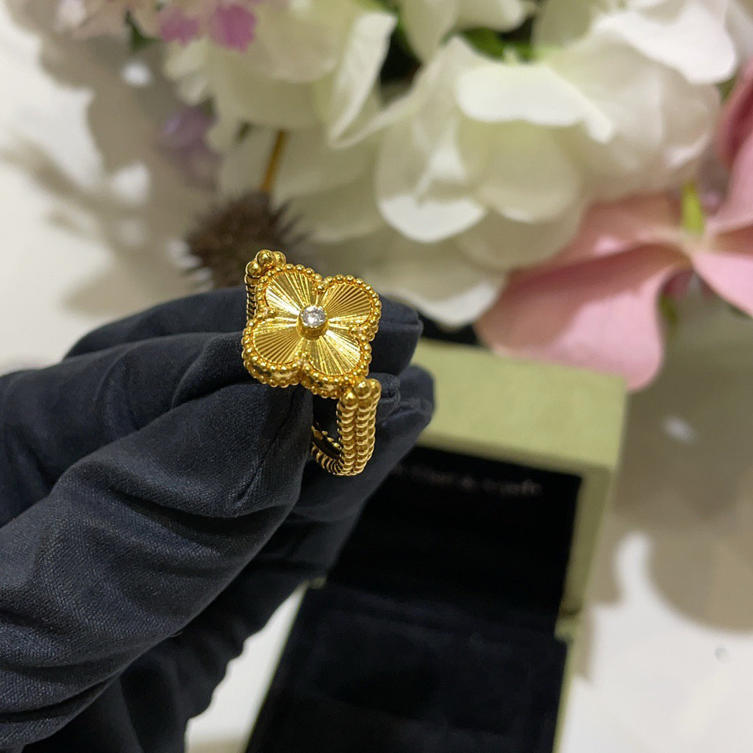 [ORA]CLOVER RIVERSIBLE RING GOLD COLLECTION