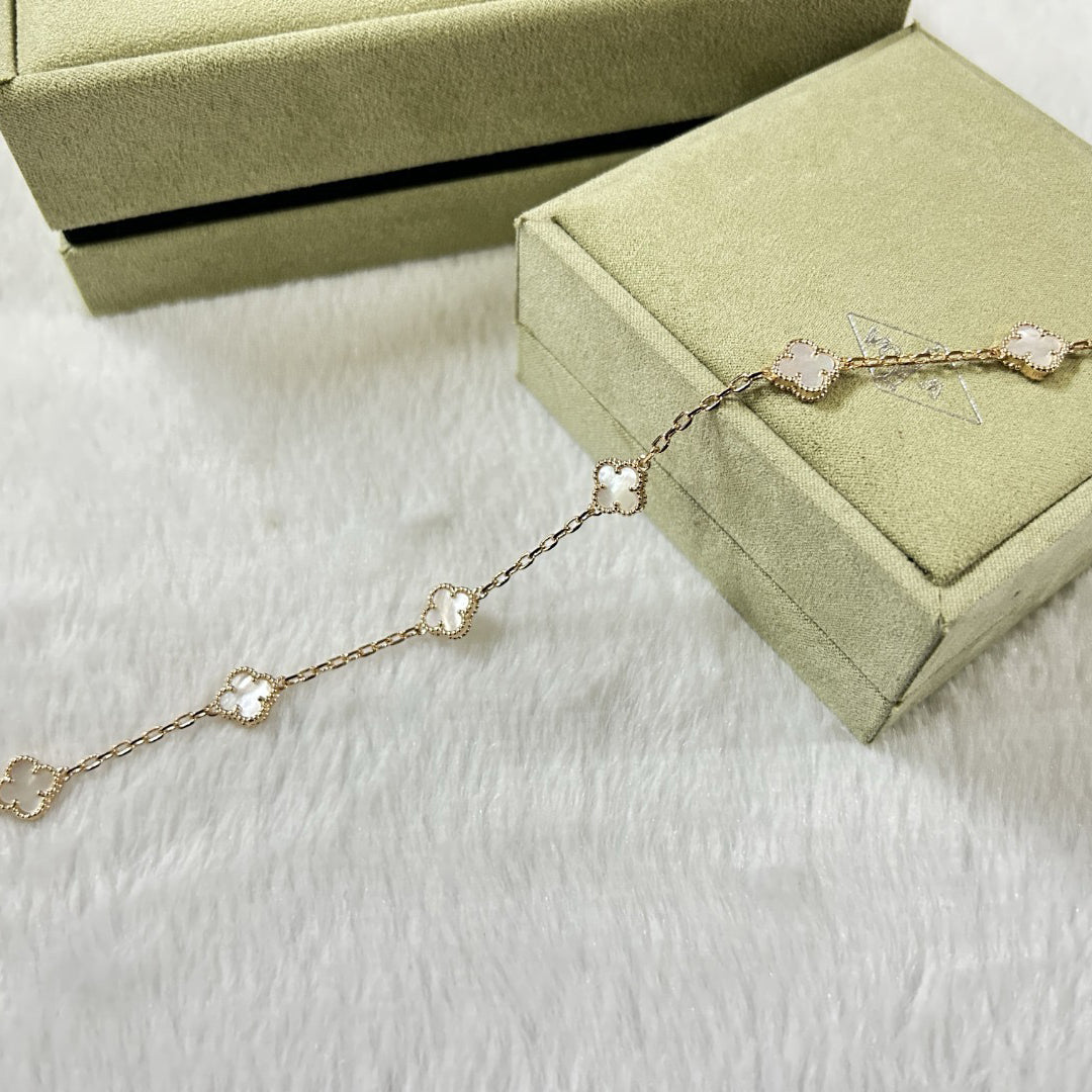 [ORA]CLOVER 6 MOTIF WHITE MOP BRACELET