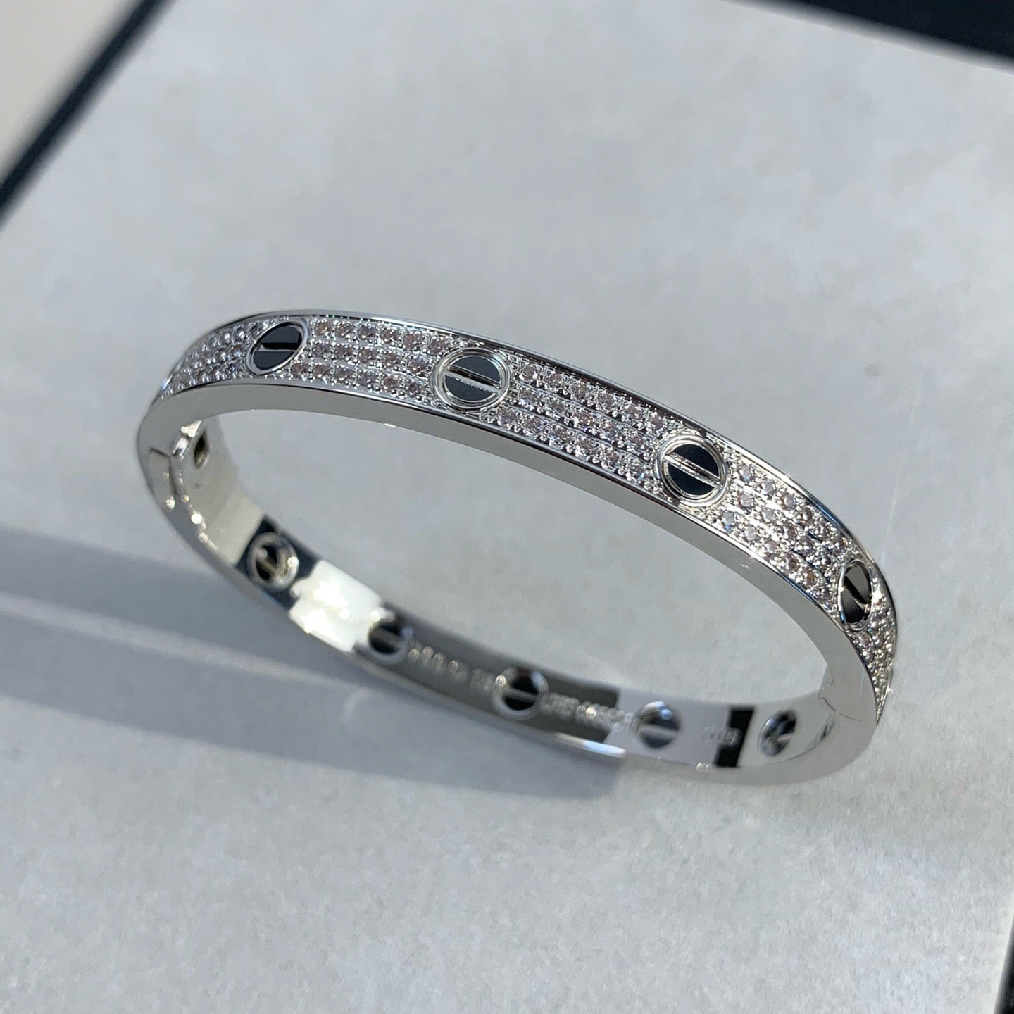 [ORA]LOVE BRACELET 6.1MM DIAMOND-PAVED CERAMIC