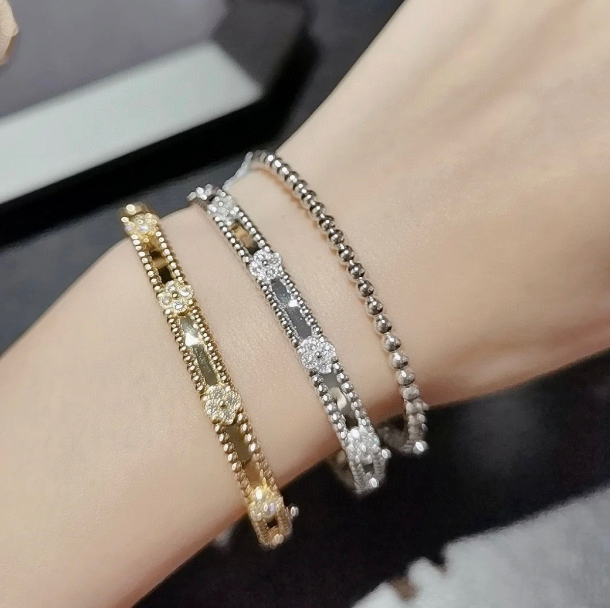 [ORA]CLOVER BRACELET 4MM DIAMONDS