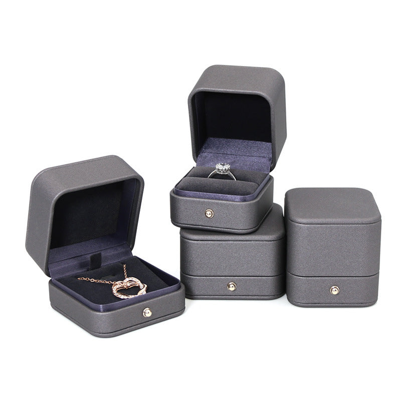 HIGH-GRADE PU LEATHER JEWELRY GIFT BOX??_O LOGO)