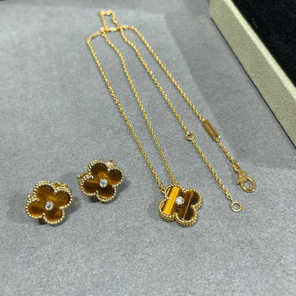 [ORA]CLOVER 15MM DIAMOND AND YELLOW TIGER'S EYE AGATE necklace