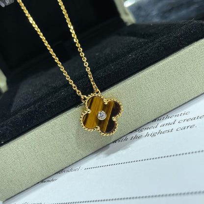 [ORA]CLOVER 15MM DIAMOND AND YELLOW TIGER'S EYE AGATE necklace