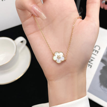 [ORA]LUCKY WHITE MOP PLUM BLOSSOM  BRACELET