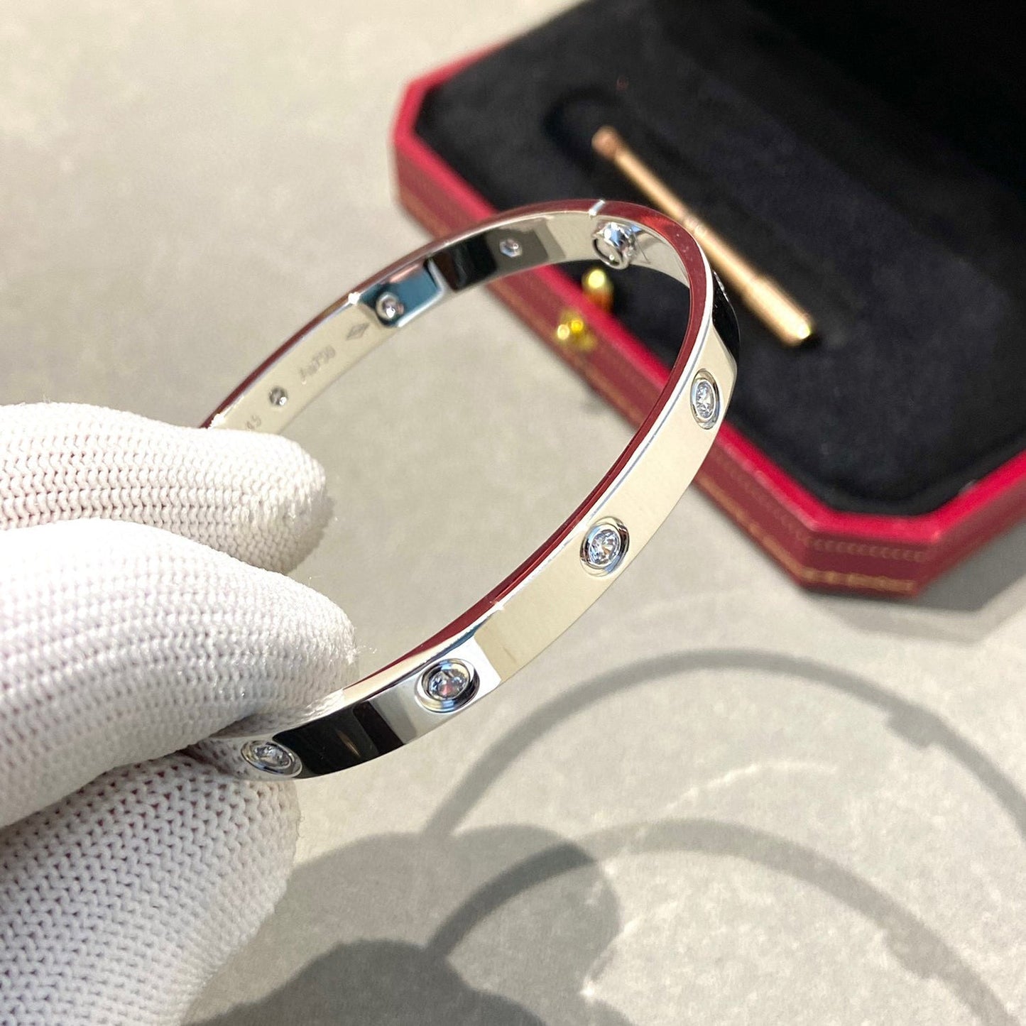 [ORA]LOVE BRACELET 6.1MM 10 DIAMONDS